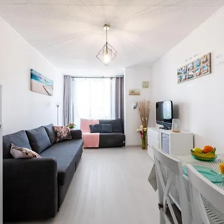 Apartment Le Marineland Clim Parking Prive Proche Centre Casino Et Palais Des Congres